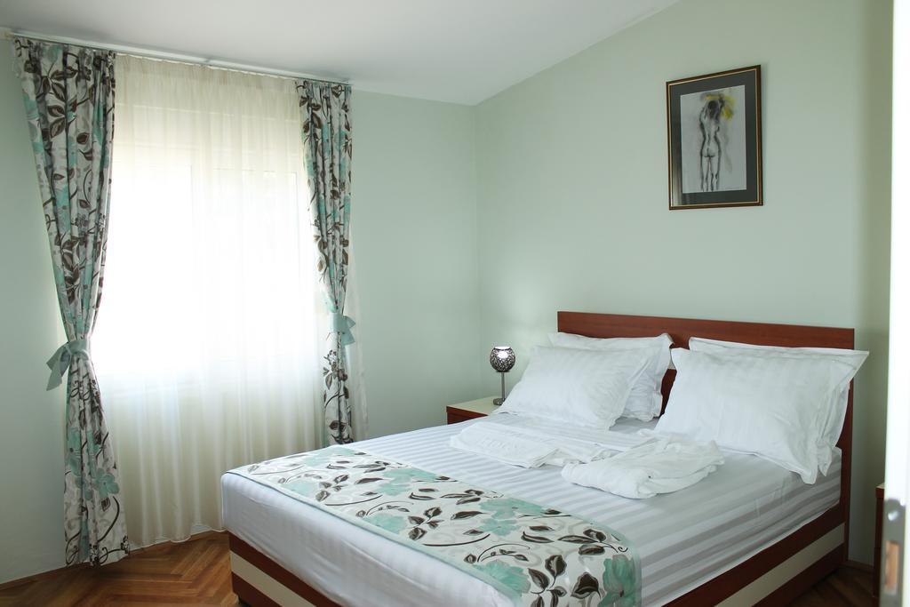 Apartments Gran Sasso 울친 외부 사진