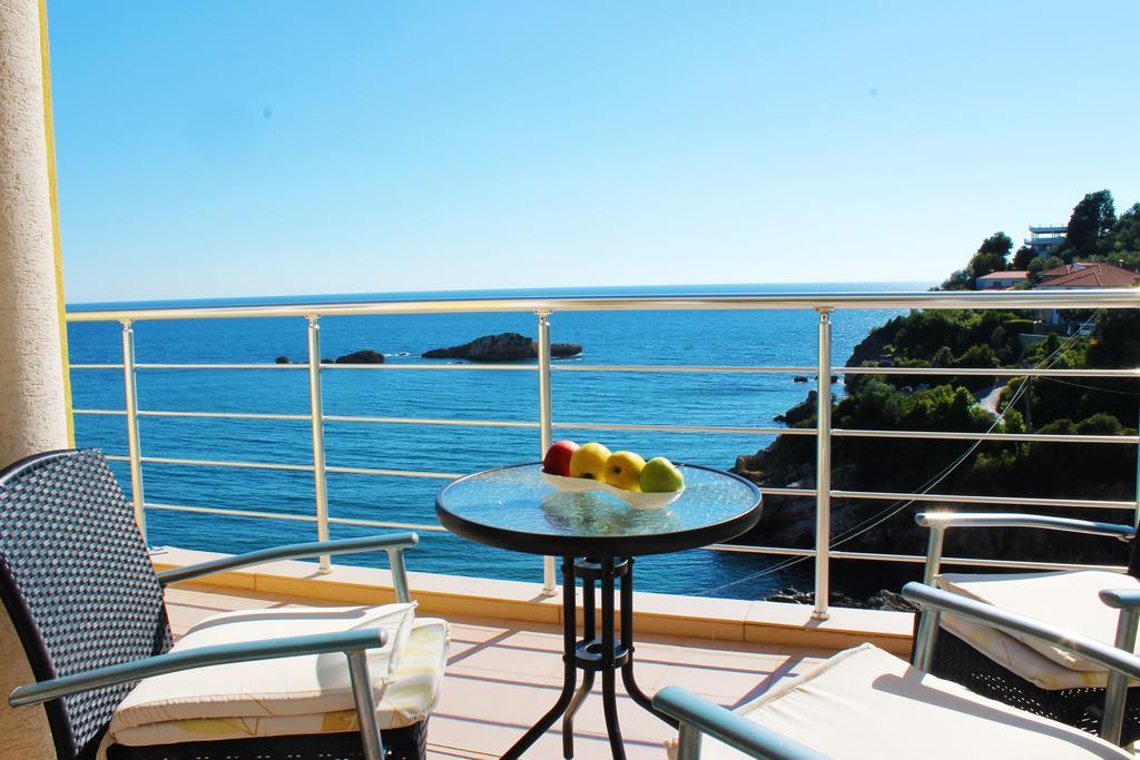 Apartments Gran Sasso 울친 외부 사진